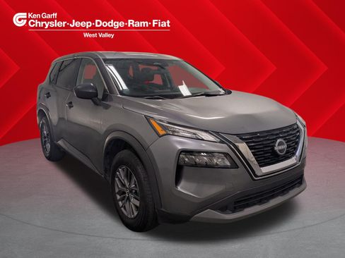 Used 2023 Nissan Rogue S AWD/4WD image 1