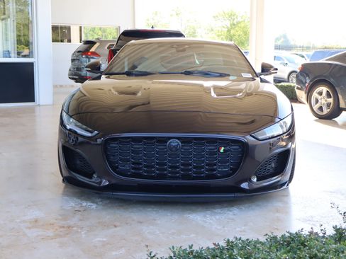 Used 2023 Jaguar F-TYPE R AWD/4WD image 3