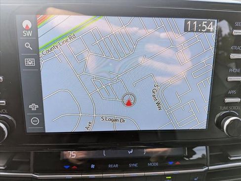 Used 2022 Toyota Sienna XSE image 13