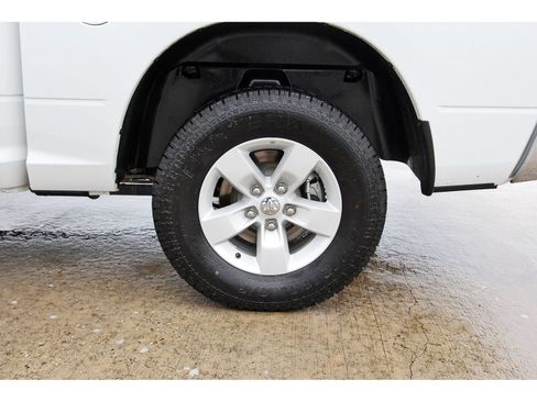 Used 2023 RAM 1500 Classic SLT w/ Electronics Group AWD/4WD image 30