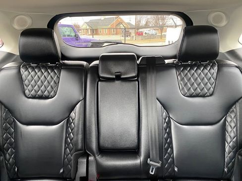 Used 2024 Ford Edge Titanium image 28