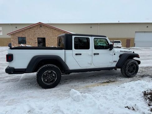 Used 2023 Jeep Gladiator Rubicon w/ Cold Weather Group image 4