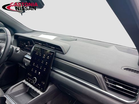 Used 2025 GMC Terrain Elevation image 38