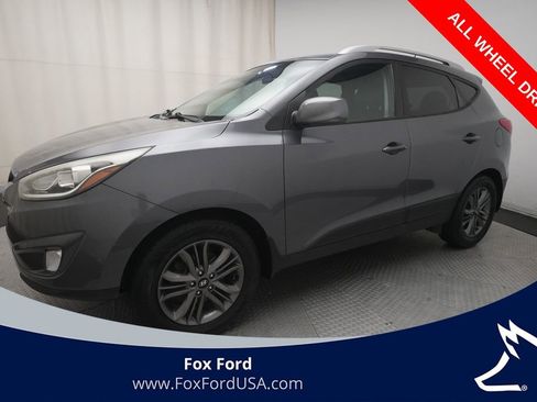 Used 2015 Hyundai Tucson SE AWD/4WD image 1