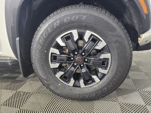 Used 2022 Nissan Frontier PRO-4X image 19