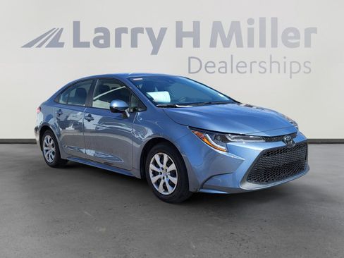 Used 2022 Toyota Corolla LE image 7