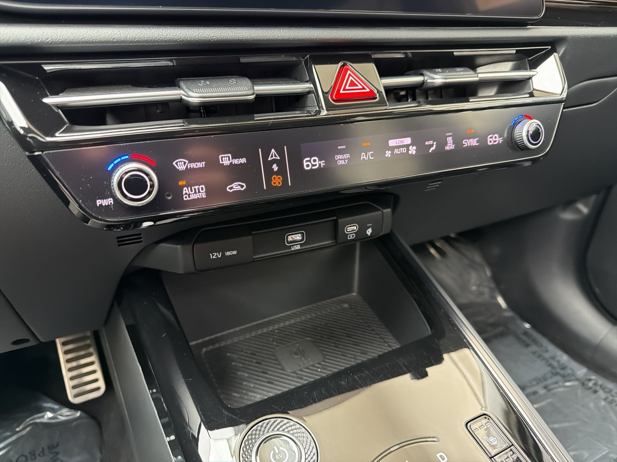 Certified 2023 Kia Niro Wave w/ Wave Preserve Package FWD image 25