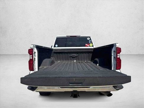 Used 2021 Chevrolet Silverado 2500 LT AWD/4WD image 7