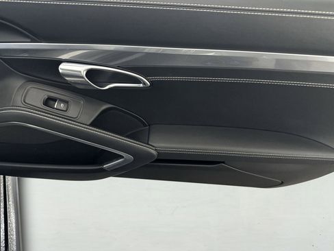 Used 2018 Porsche 911 Turbo image 30