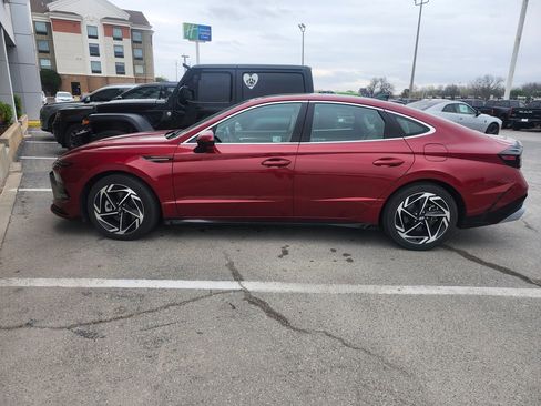 Used 2024 Hyundai Sonata SEL w/ Convenience Package image 2