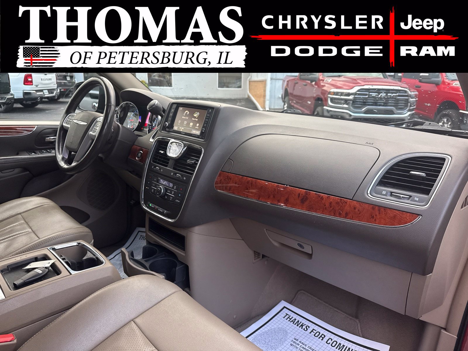 Used 2013 Chrysler Town & Country Touring-L FWD image 30