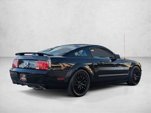 Used 2009 Ford Mustang GT Premium image 5