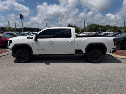 Used 2025 GMC Sierra 3500 AT4 w/ AT4 Premium Plus Package AWD/4WD image 11
