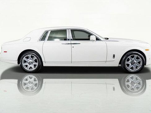 Used 2016 Rolls-Royce Phantom Sedan image 7