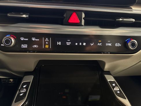 New 2026 Kia Sorento SX Prestige AWD/4WD image 22