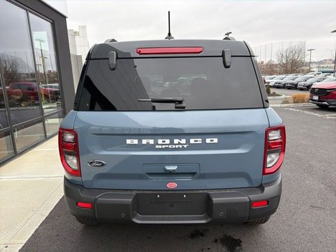 New 2025 Ford Bronco Sport Outer Banks image 4