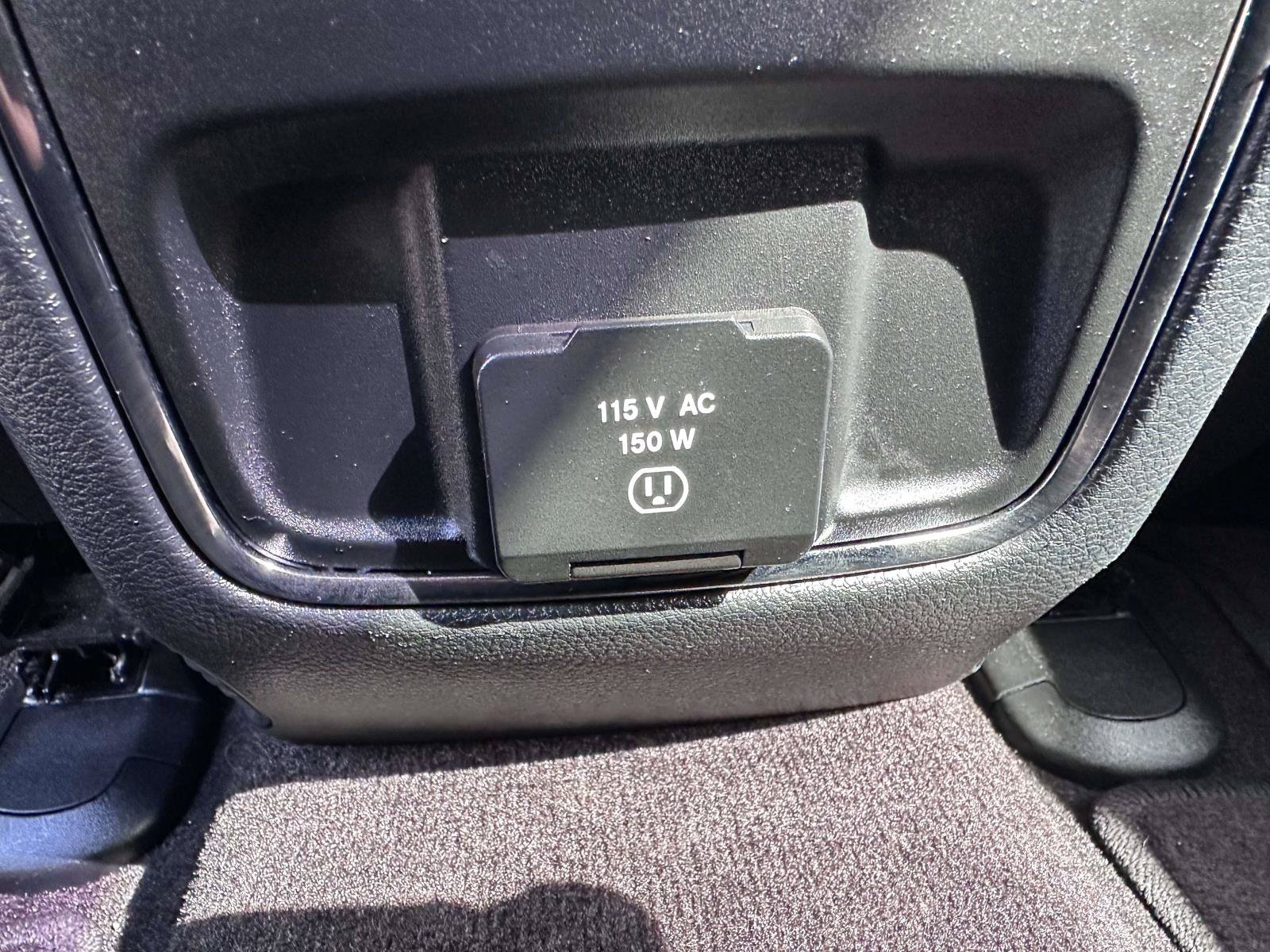 Used 2018 Jeep Grand Cherokee Altitude AWD/4WD image 15