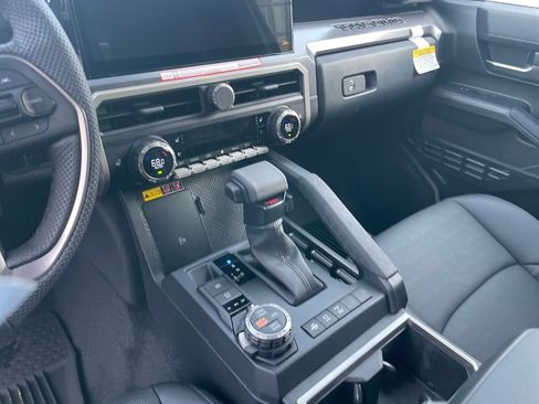 New 2026 Toyota Tacoma TRD Off-Road AWD/4WD image 25