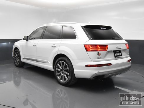 Used 2017 Audi Q7 3.0T Premium Plus w/ Premium Plus Package AWD/4WD image 5