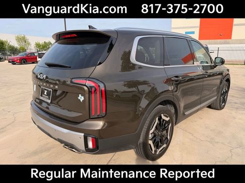 Certified 2023 Kia Telluride EX w/ EX Captain's Chair Package image 4