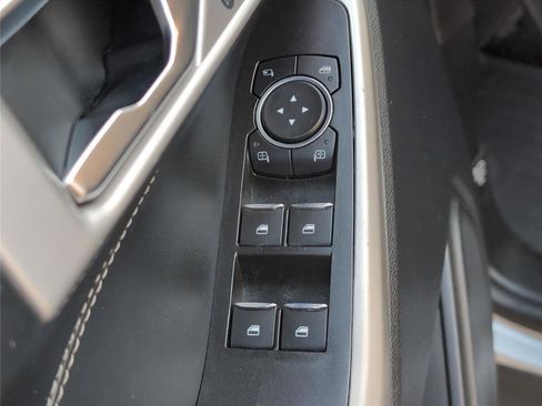 Used 2022 Ford Explorer Limited w/ Equipment Group 301A image 16