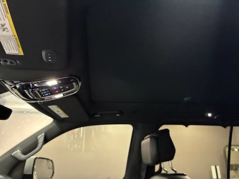 Used 2022 Jeep Grand Wagoneer Series I AWD/4WD image 22