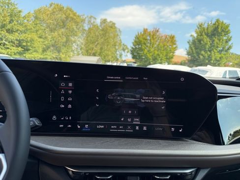 New 2025 Audi Q5 Premium Plus image 18