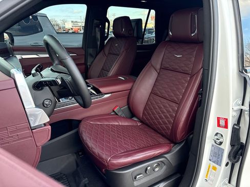 Certified 2025 Cadillac Escalade Sport w/ Touring Package image 21