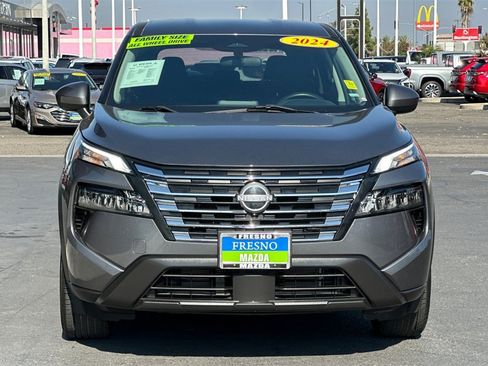 Used 2024 Nissan Rogue SV image 11
