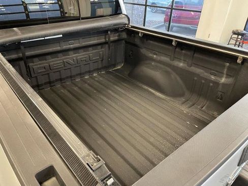 Used 2018 GMC Canyon Denali image 28