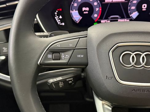 Certified 2025 Audi Q3 2.0T Premium w/ Convenience Package image 19