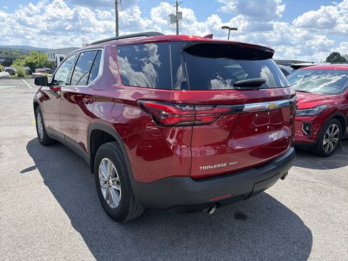 Used 2023 Chevrolet Traverse LT AWD/4WD image 5