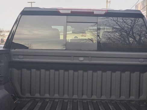 Used 2023 GMC Sierra 1500 SLT w/ SLT Premium Package image 11