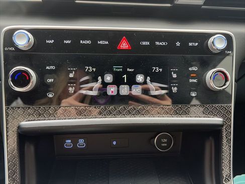 Used 2025 Genesis GV80 3.5T e-SC image 20