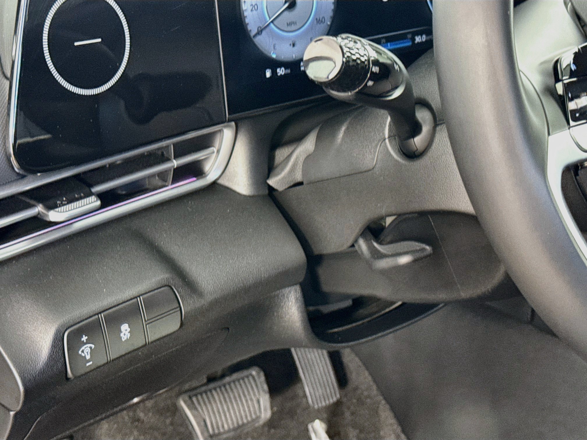 Used 2025 Hyundai Elantra Limited FWD image 12