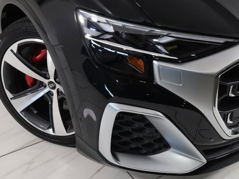 Used 2024 Audi SQ8 Premium Plus image 23