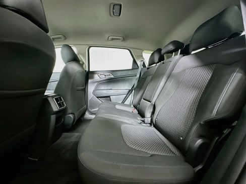 Used 2025 Kia Sportage LX FWD image 27
