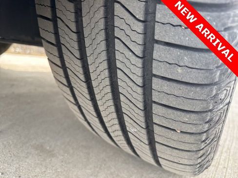 Used 2021 Kia Telluride EX w/ EX Premium Package image 9