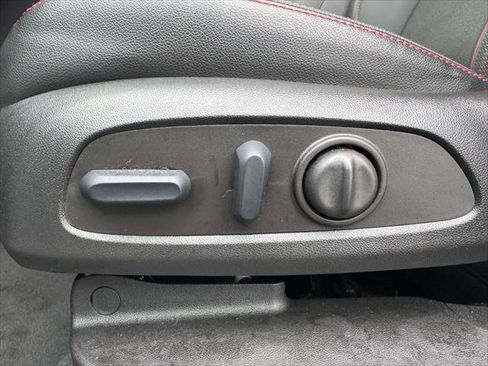 Used 2023 Chevrolet Equinox RS image 14