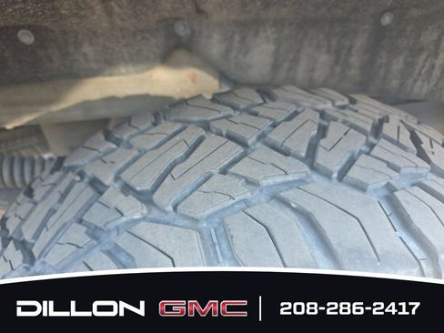 Used 2021 Chevrolet Silverado 1500 High Country w/ Technology Package AWD/4WD image 16