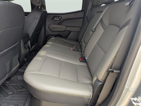 Used 2023 Chevrolet Colorado ZR2 w/ ZR2 Convenience Package III image 14