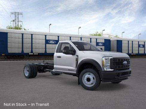 New 2026 Ford F550 2WD Regular Cab Super Duty image 8