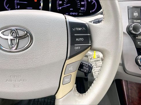 Used 2012 Toyota Avalon image 23