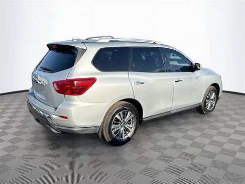 Used 2019 Nissan Pathfinder S image 5