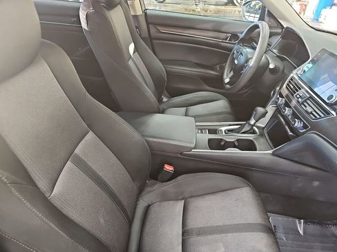Used 2020 Honda Accord EX image 10