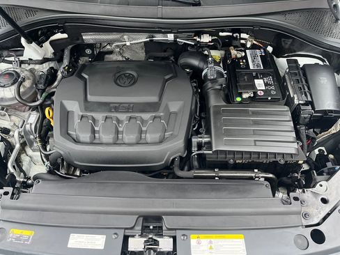 Used 2020 Volkswagen Tiguan SE R-Line image 23