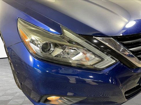 Used 2018 Nissan Altima 2.5 SR FWD image 31