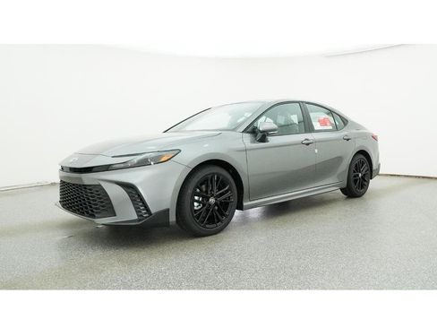 New 2026 Toyota Camry SE FWD image 17