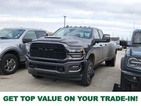 Used 2023 RAM 3500 Limited image 1