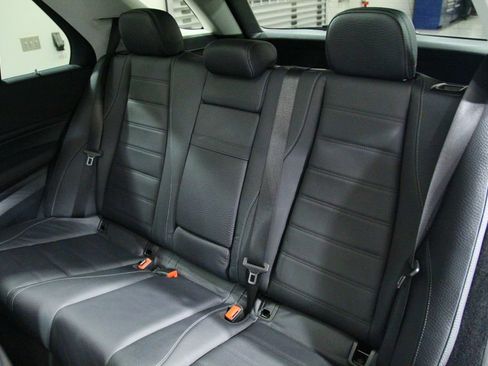 Certified 2025 Mercedes-Benz GLE 350 4MATIC image 31